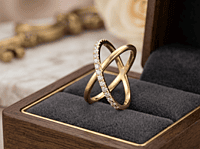 18 kt Gold Ethereal Cross Ring