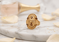 18 kt Gold Sovereign Sunburst Heritage Ring