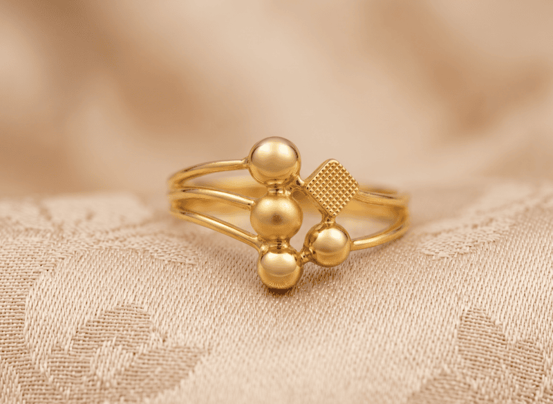 18 kt Gold Radiant Balance Ring