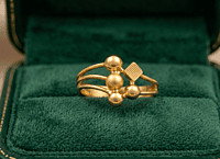 18 kt Gold Radiant Balance Ring