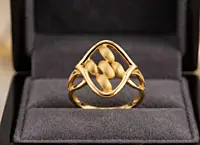 !8 kt Gold Geometric Loom Statement Ring