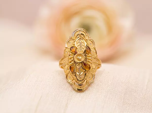 18kt Gold Amber Elegance Heritage Ring