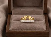 18 kt Gold Heartfelt Crown Pavé Ring