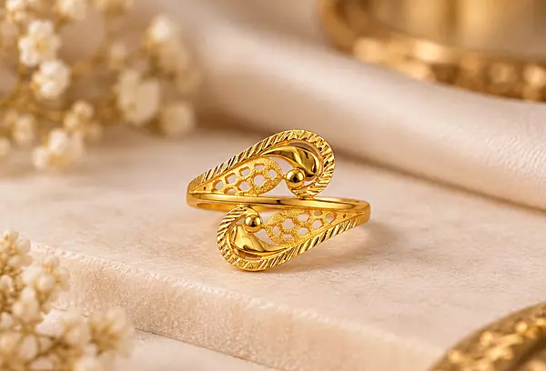 18 kt Gold Royal Plume Ring