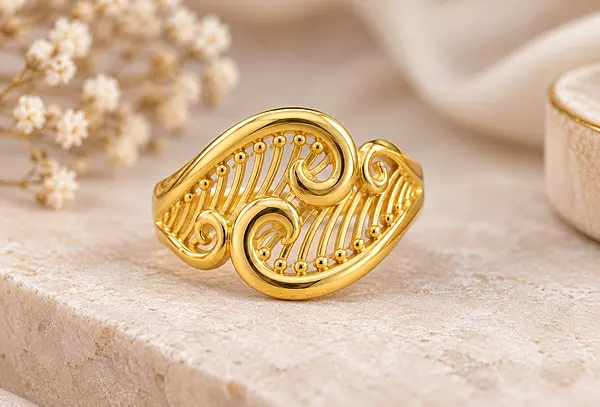 18 kt Gold Aurelia Wave Ring