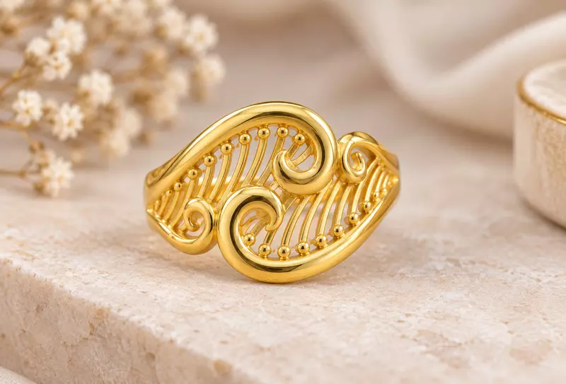18 kt Gold Aurelia Wave Ring