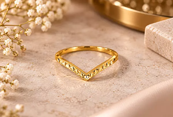 18 kt Gold Nova Contour Ring