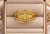 18 kt Gold Aurelia Kusum Ring