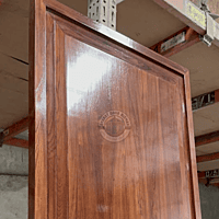 72mm Designer Flush Door with HDHMR & Veneer Finish – PU Polish