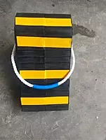 Truck Wheel Rubber Chock with reflectors & pull thread