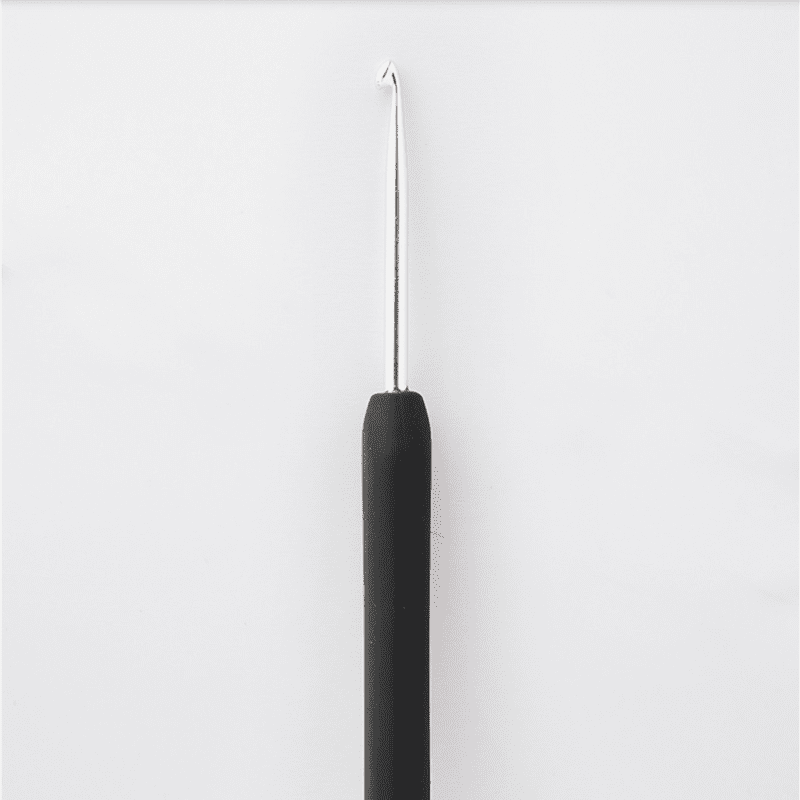 Single ended steel crochet hook Single ended steel crochet hook