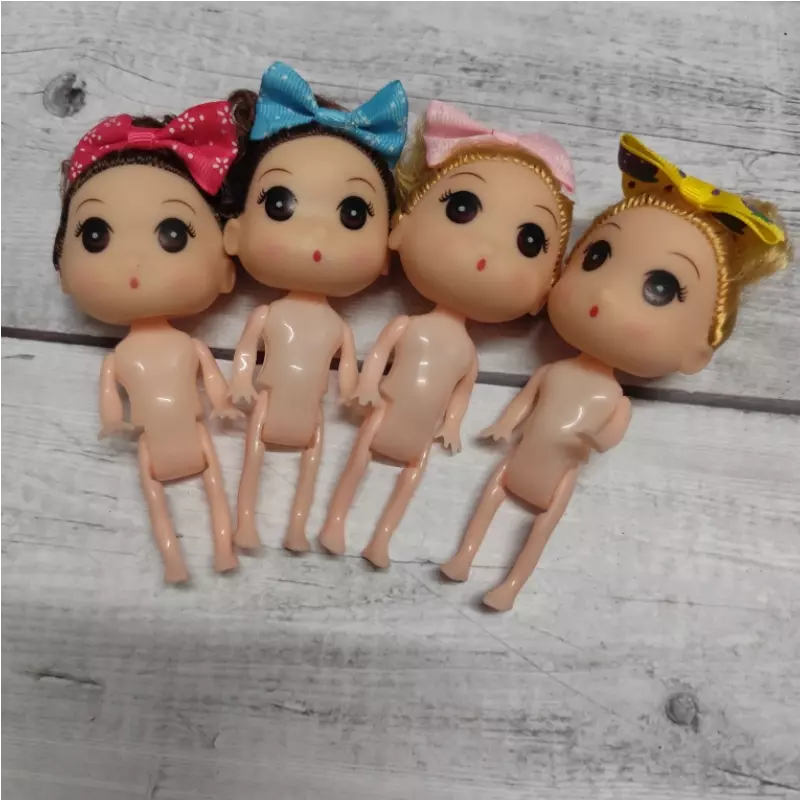 Sitting Doll(Pack of 1)