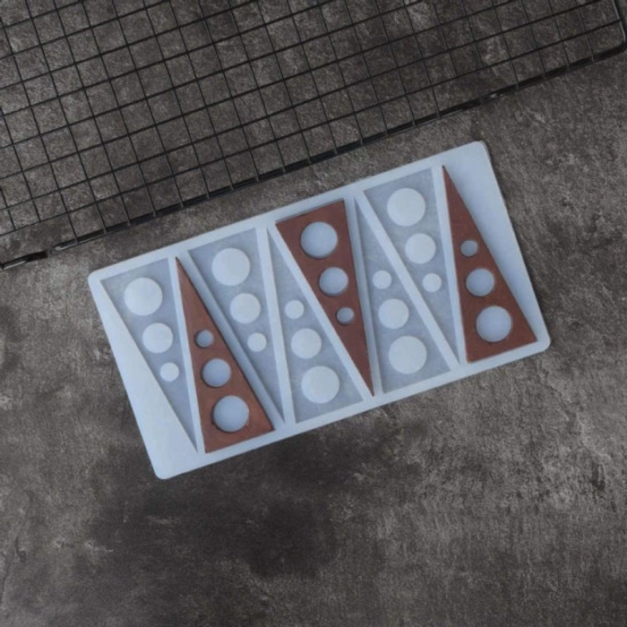 Garnishing mould triangle