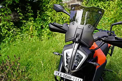 Carbon Racing V2 Touring Windshield (Full Set) for 390 Adventure Carbon Racing V2 Touring Windshield (Full Set) for 390 Adventure