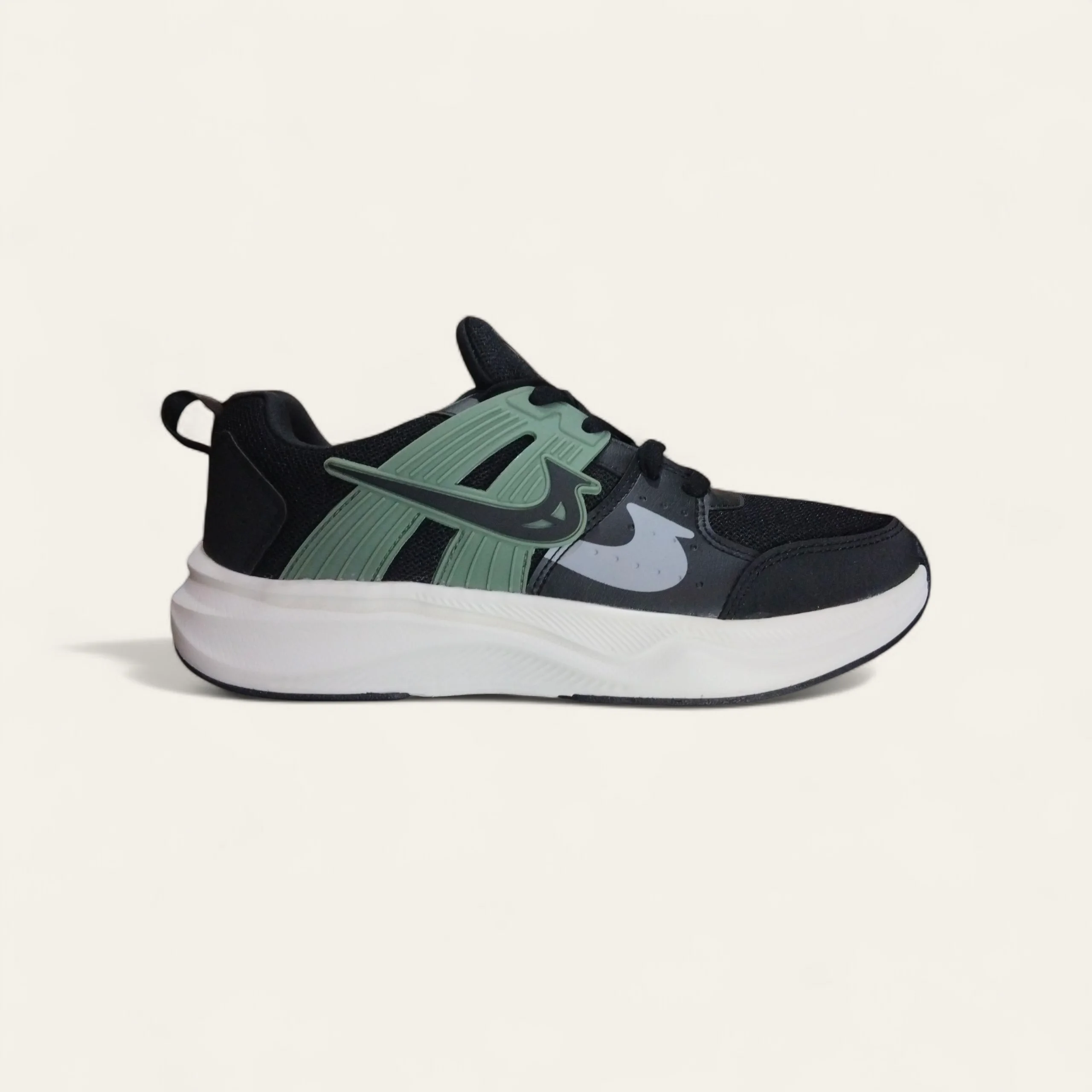 Speed Soldier Black/Pista - Men's Sports Shoes
