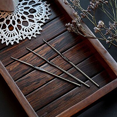 Steel single ended crochet hook Steel single ended crochet hook