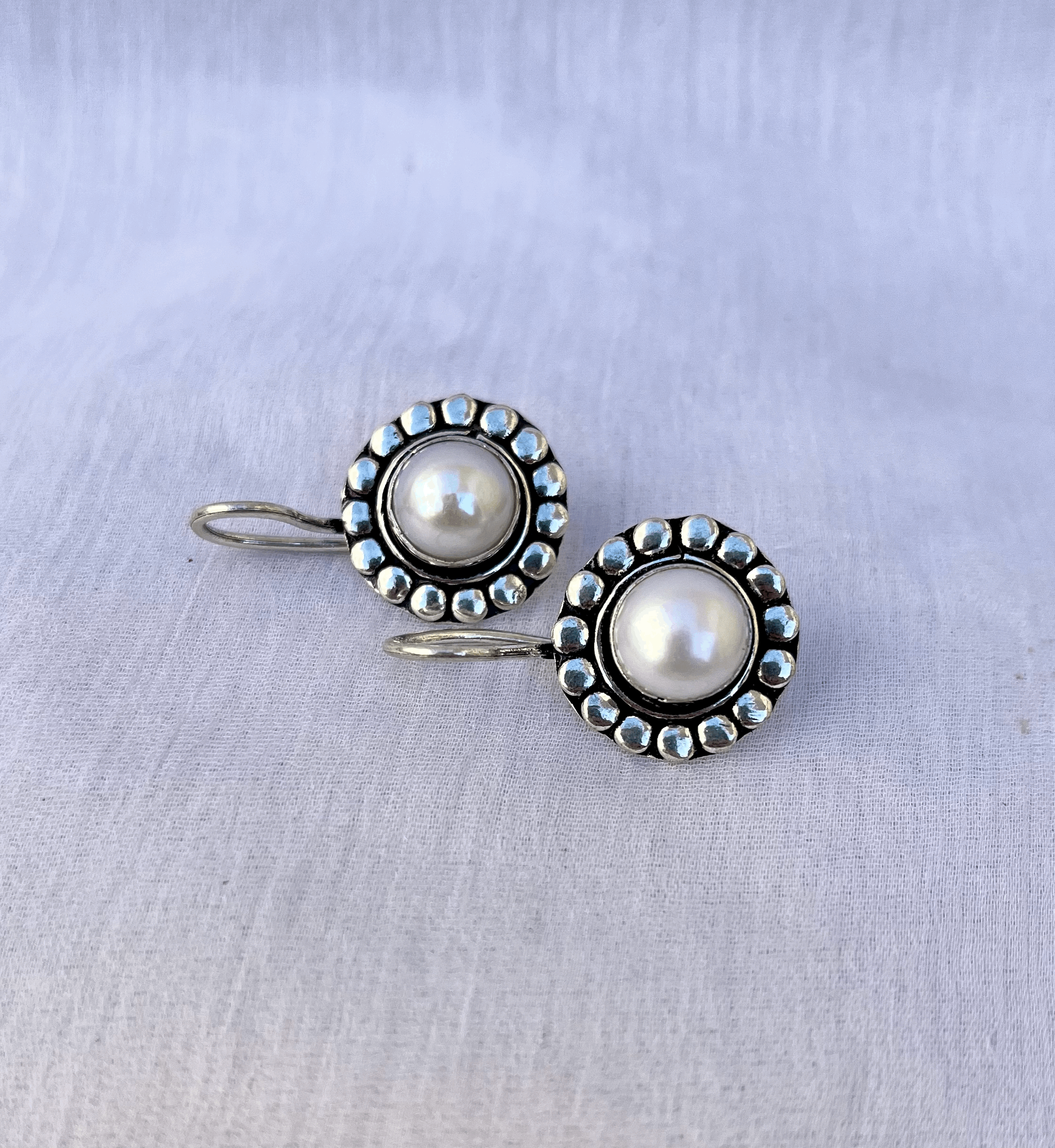 PEARL FIX WIRE EARRINGS- DESIGN FRAME-OSP