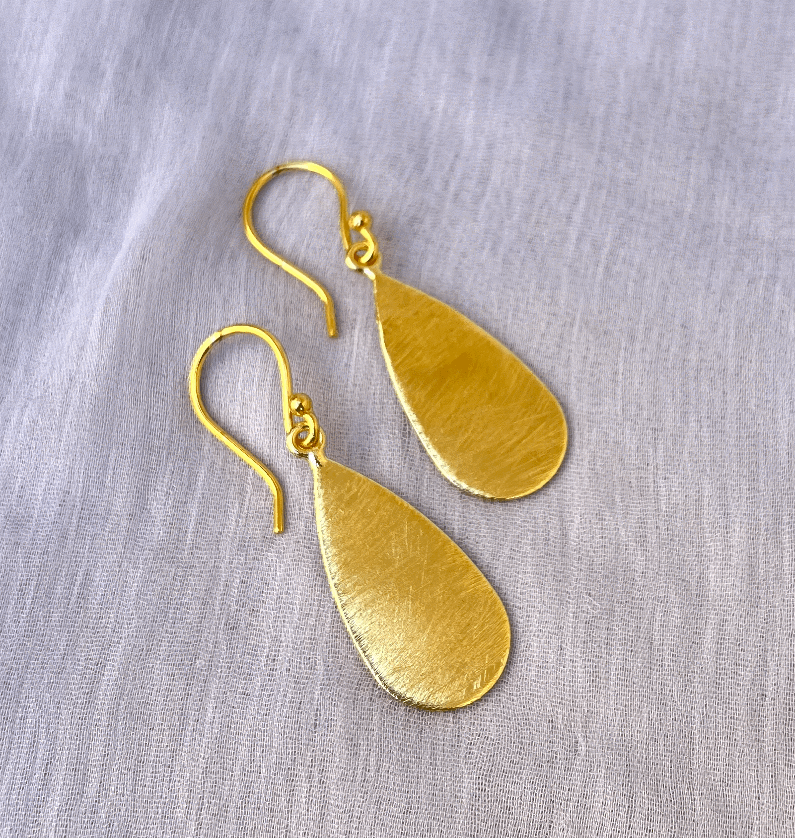 Plain Drop Textured Earrings