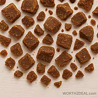 Flat-lay palm jaggery chunks – Kerala