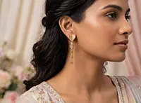 18 kt Gold Heart Tassel Drop Earrings