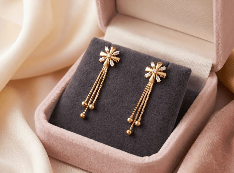 18 kt Gold Starburst Tassel Ear Danglers