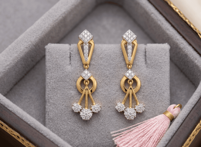 18 kt Gold Floral Chandelier Ear Danglers