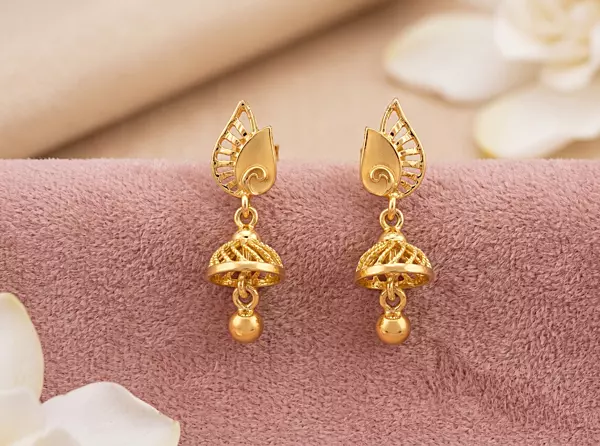 18 kt Gold Aura Leaf Filigree Jhumki