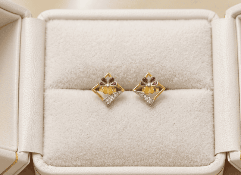 18 kt Gold Enchanted Blossom Rhombus Studs