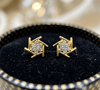 18 kt gold hexa star stud earrings