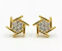 18 kt gold hexa star stud earrings