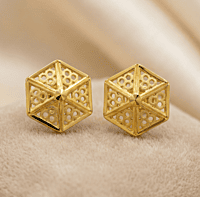 18 kt gold pyramid stud earrings