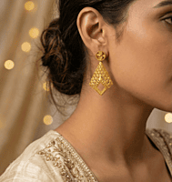 18 kt gold triangle drop earrings