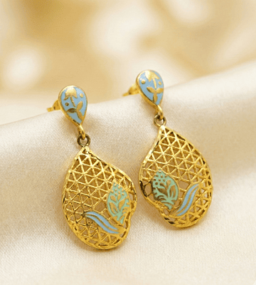 18 kt lattice work drop earrings