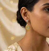 18 kt lattice work drop earrings