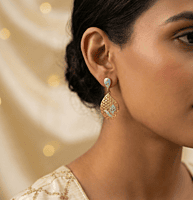 18 kt lattice work drop earrings