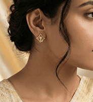 18 kt gold square earrings