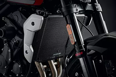 Evotech Radiator Guard for Triumph Trident 2021-2024 Evotech Radiator Guard for Triumph Trident 2021-2024