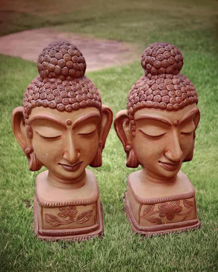 Twin Buddha Statues