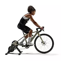 wahoo indoor trainer KICKR CORE 2 with 11 speed cassette