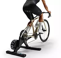 wahoo indoor trainer KICKR CORE 2 with 11 speed cassette