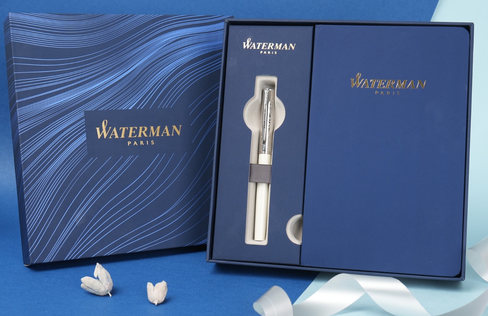 Allure Deluxe White CT FP + Notebook (Free)