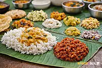 Worth2Deal Inchi Manga Achar served on Kerala banana leaf with rice