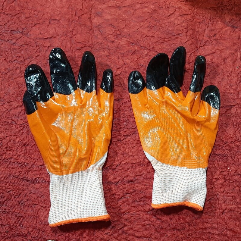 Hand gloves for garden work